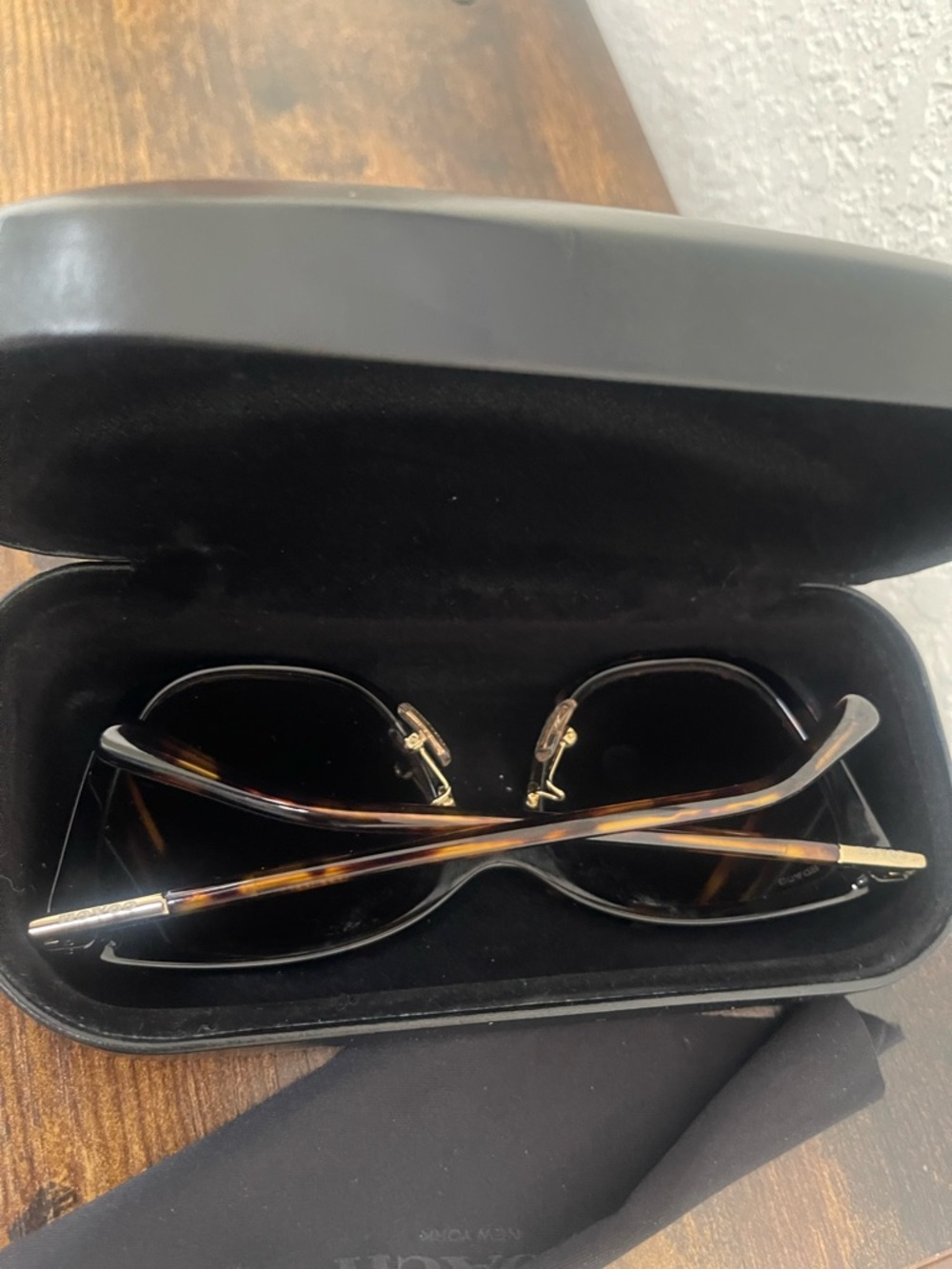 Coach Black Cat-Eye Sunglasses with Protective Case - Picture 4 of 9